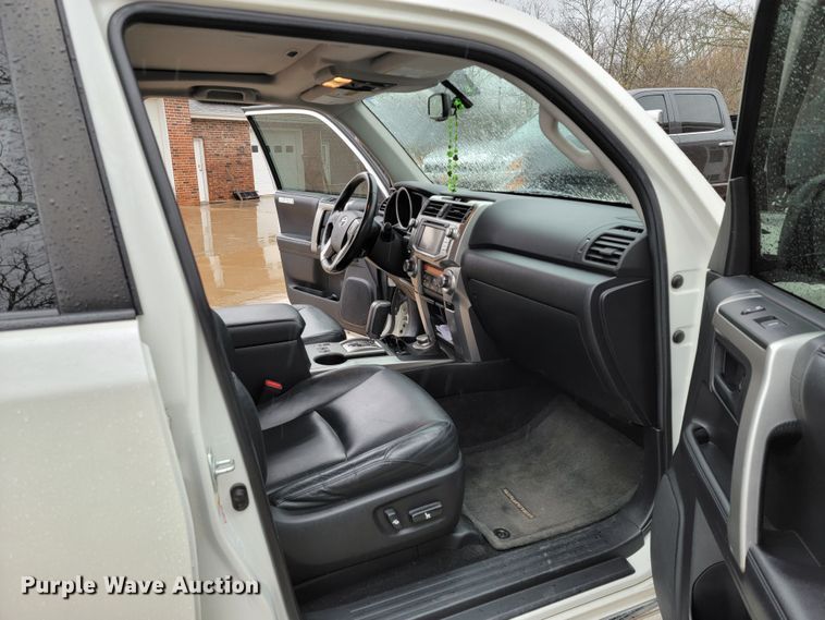 image for item HG9480 2013 Toyota 4Runner Limited  SUV