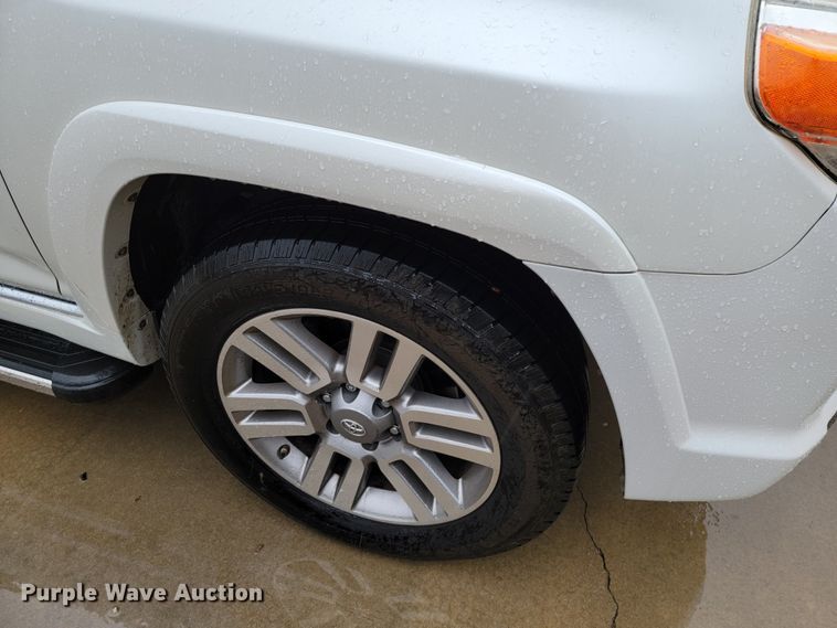 image for item HG9480 2013 Toyota 4Runner Limited  SUV