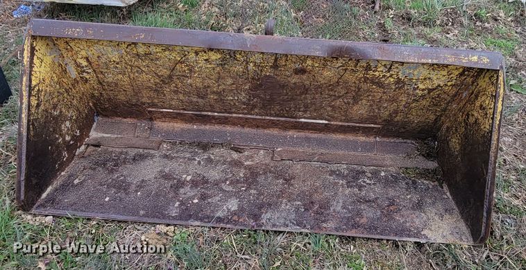 image for item HG9488 1977 New Holland L35  skid steer loader