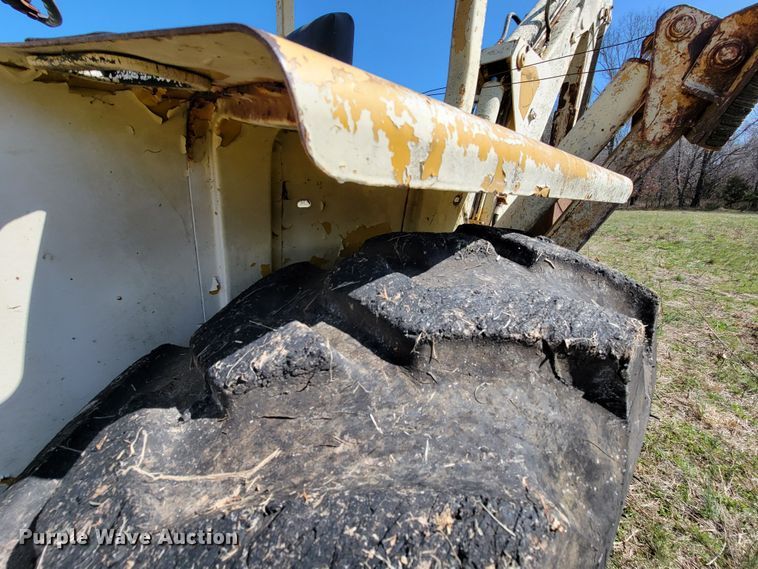 image for item HP9695 Ford 555B  backhoe