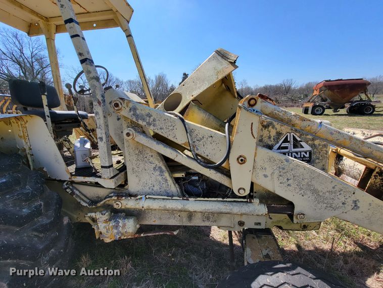 image for item HP9695 Ford 555B  backhoe