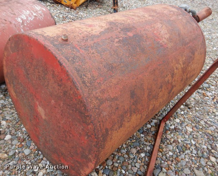 image for item IO9456 (3) fuel tanks