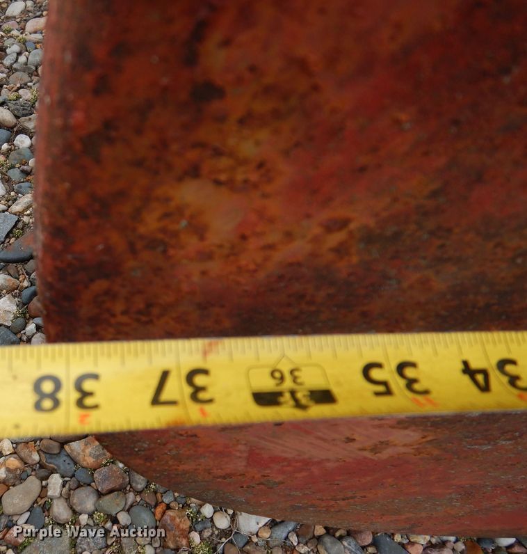 image for item IO9456 (3) fuel tanks