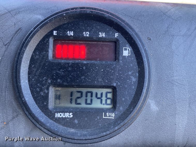 image for item JW9178 2015 Kawasaki Mule 4010  utility vehicle