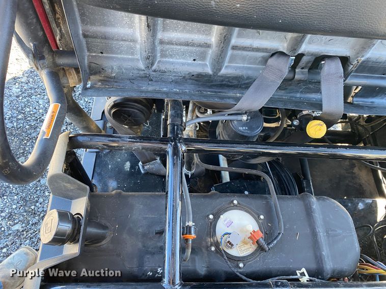 image for item JW9178 2015 Kawasaki Mule 4010  utility vehicle