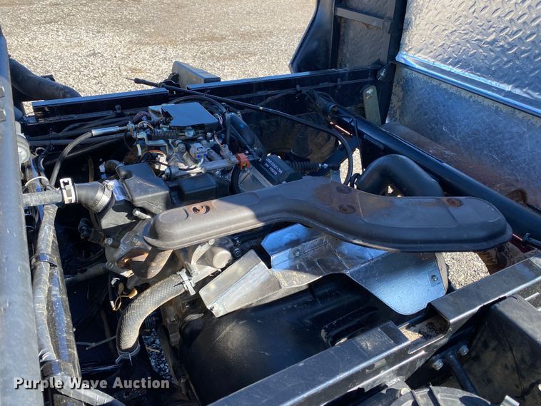 image for item JW9178 2015 Kawasaki Mule 4010  utility vehicle