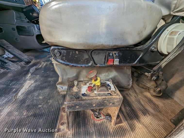 image for item KB9542 Kenworth  flatbed truck