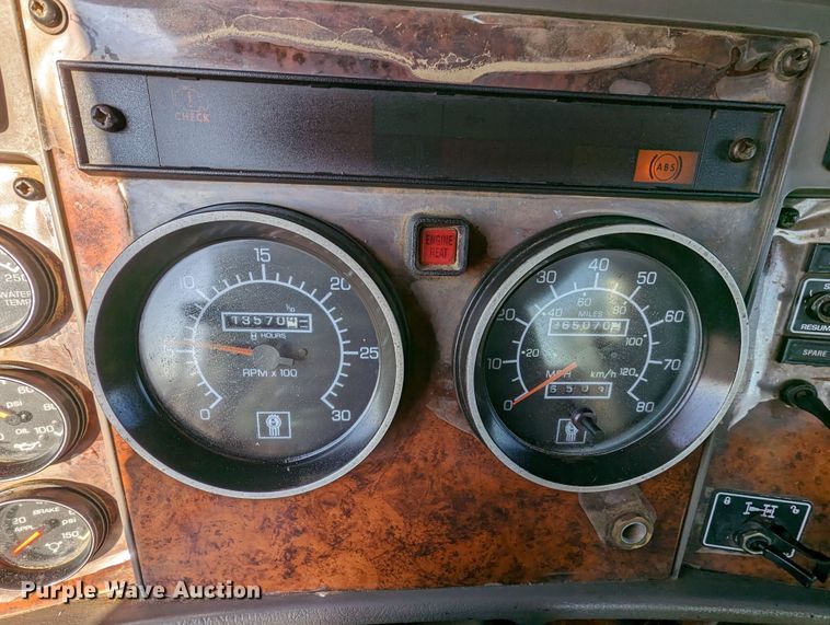 image for item KB9542 Kenworth  flatbed truck