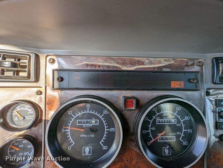 image for item KB9542 Kenworth  flatbed truck