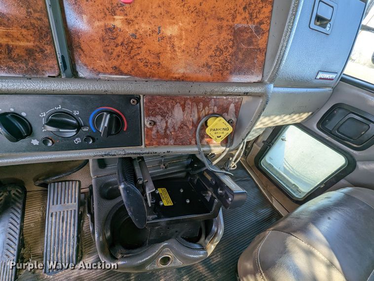 image for item KB9542 Kenworth  flatbed truck