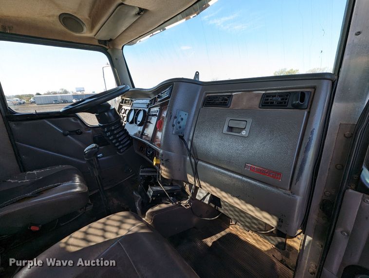 image for item KB9542 Kenworth  flatbed truck