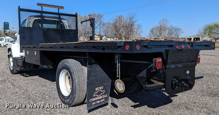 image for item KB9543 2006 Chevrolet C7500  flatbed truck