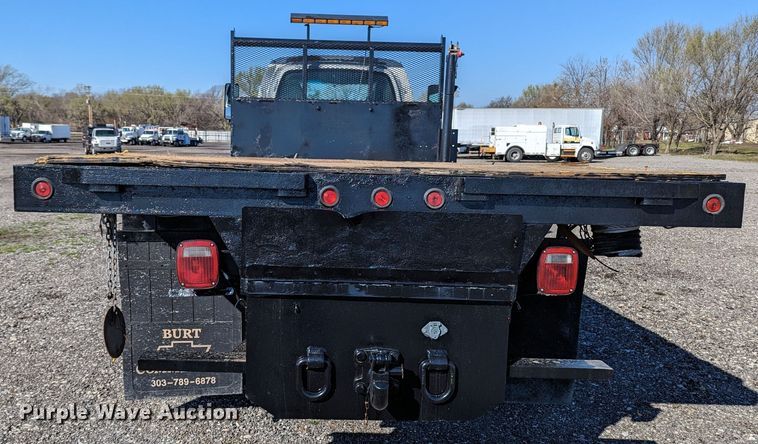 image for item KB9543 2006 Chevrolet C7500  flatbed truck