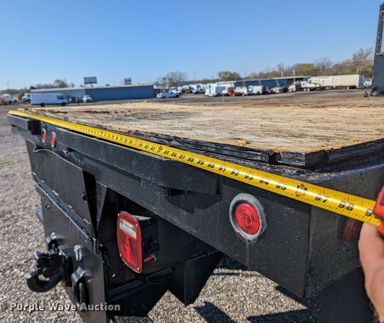 image for item KB9543 2006 Chevrolet C7500  flatbed truck