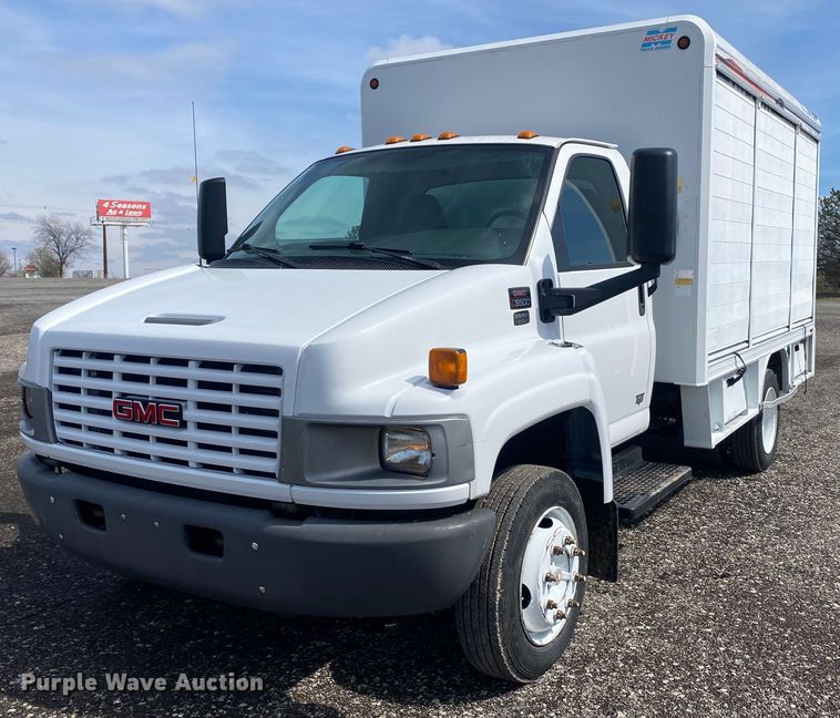 image for item KB9560 2008 GMC C5500  delivery truck