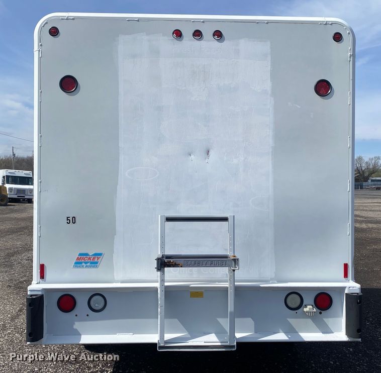 image for item KB9560 2008 GMC C5500  delivery truck