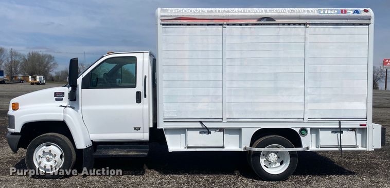 image for item KB9560 2008 GMC C5500  delivery truck