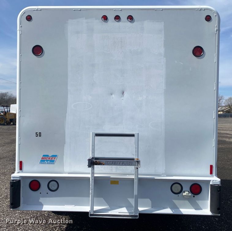 image for item KB9560 2008 GMC C5500  delivery truck