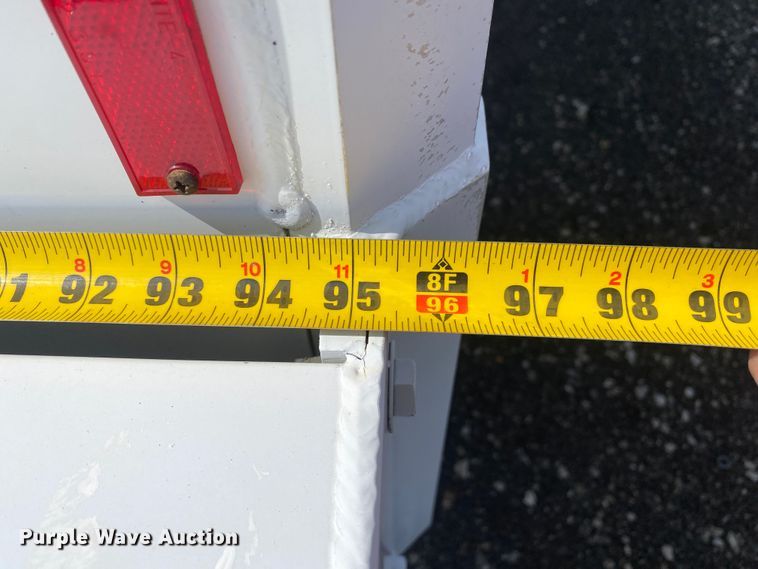 image for item KB9560 2008 GMC C5500  delivery truck