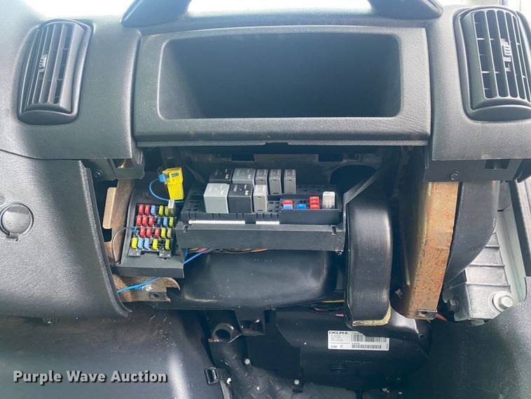 image for item KB9560 2008 GMC C5500  delivery truck