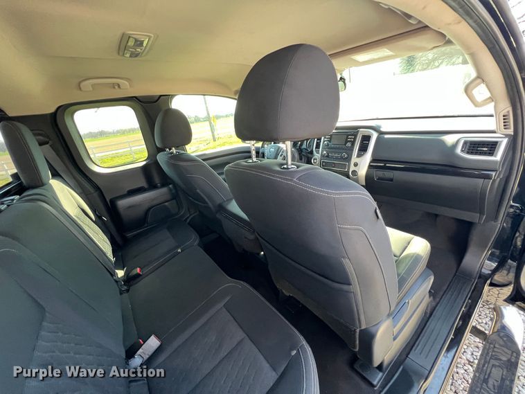 image for item KR9415 2017 Nissan Titan  King Cab pickup truck