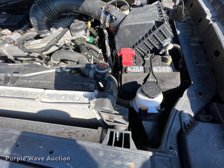 image for item KR9415 2017 Nissan Titan  King Cab pickup truck