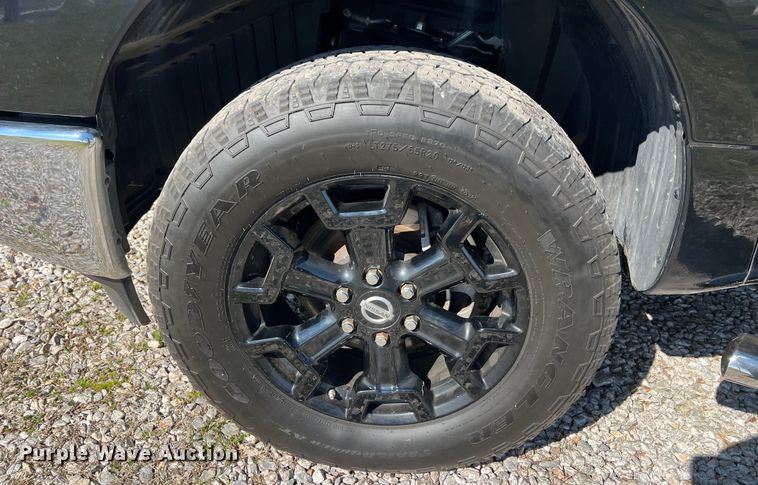 image for item KR9415 2017 Nissan Titan  King Cab pickup truck