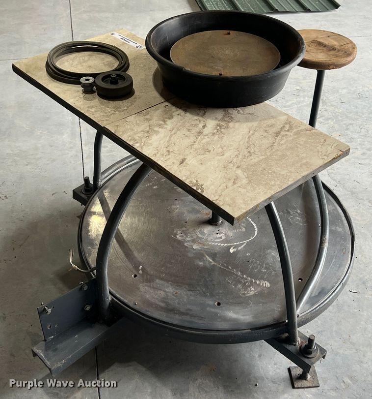 image for item KR9458 Pottery wheel