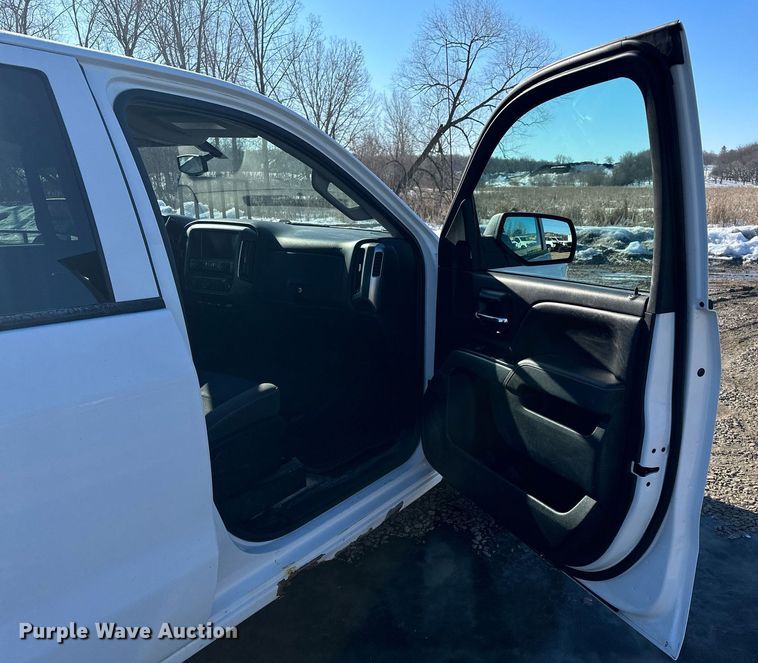 image for item KU9862 2014 Chevrolet Silverado 1500  Crew Cab pickup truck