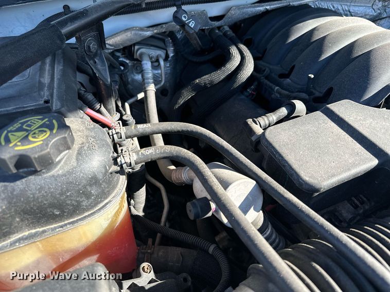 image for item KU9862 2014 Chevrolet Silverado 1500  Crew Cab pickup truck