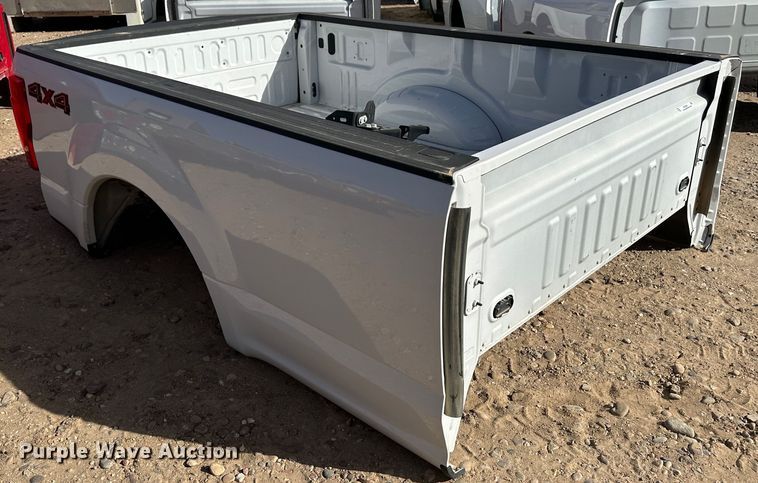 image for item KX9200 Ford  pickup bed