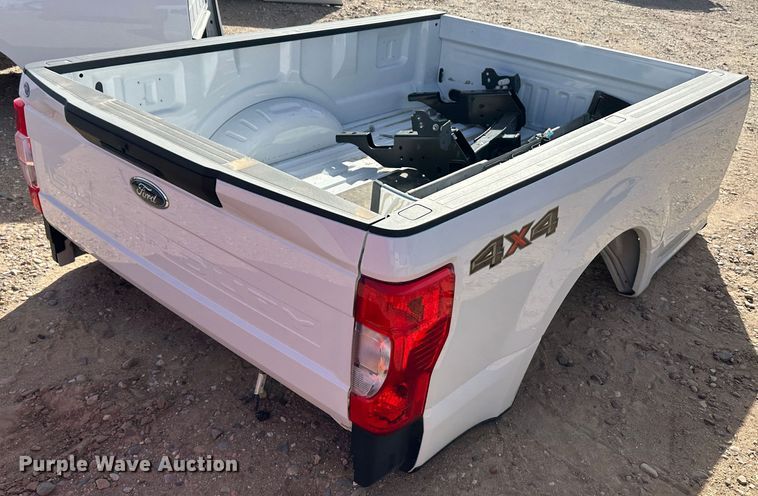 image for item KX9200 Ford  pickup bed