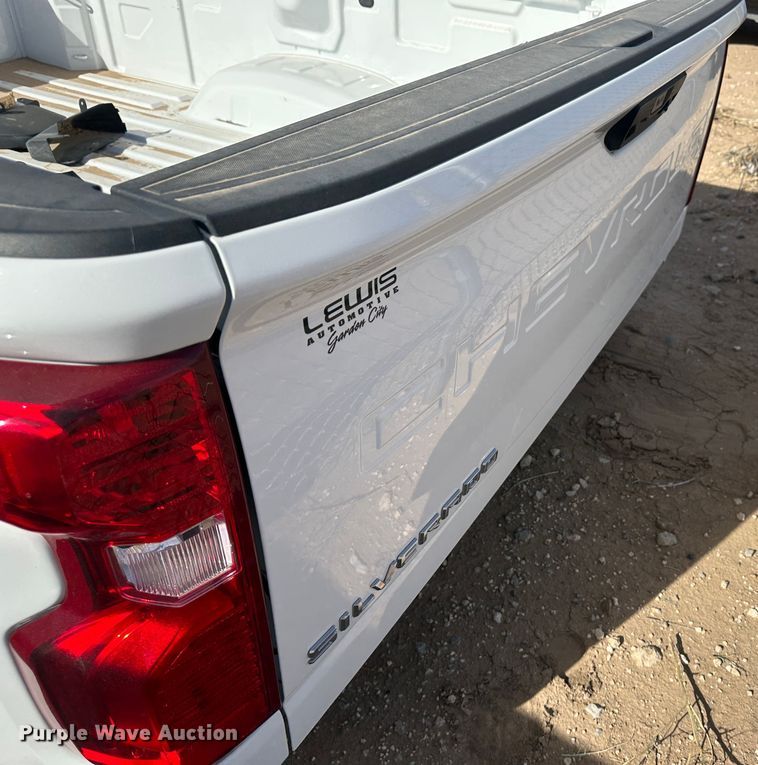 image for item KX9201 Chevrolet  pickup bed