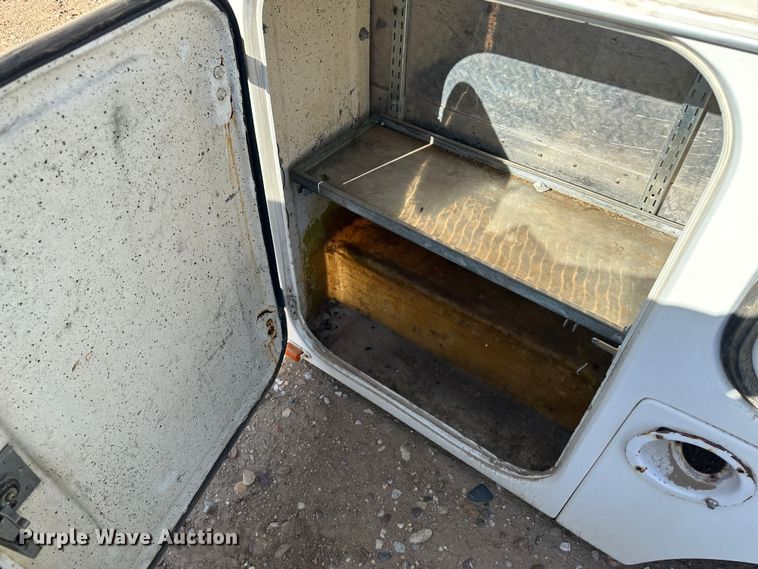 image for item KX9207 Utility bed