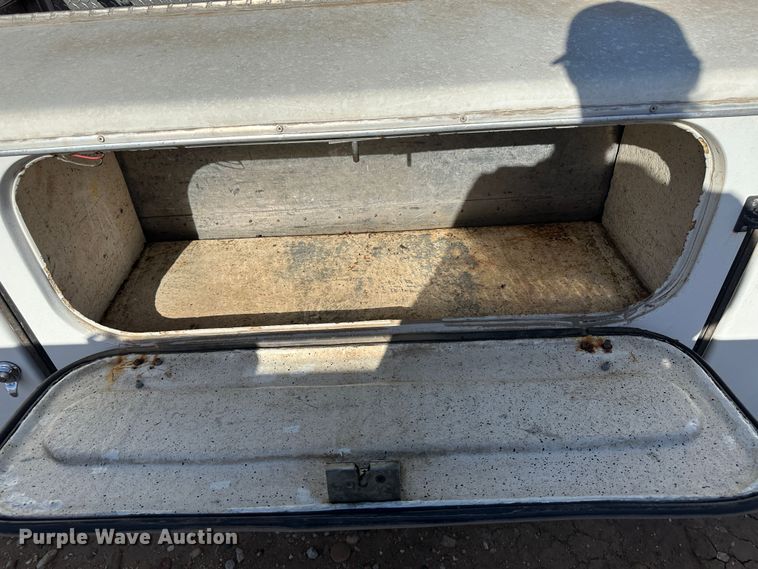 image for item KX9207 Utility bed