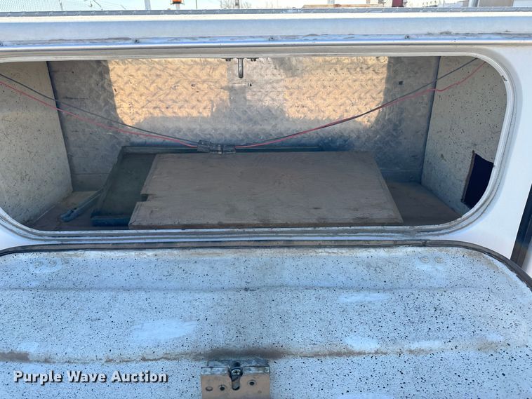 image for item KX9207 Utility bed