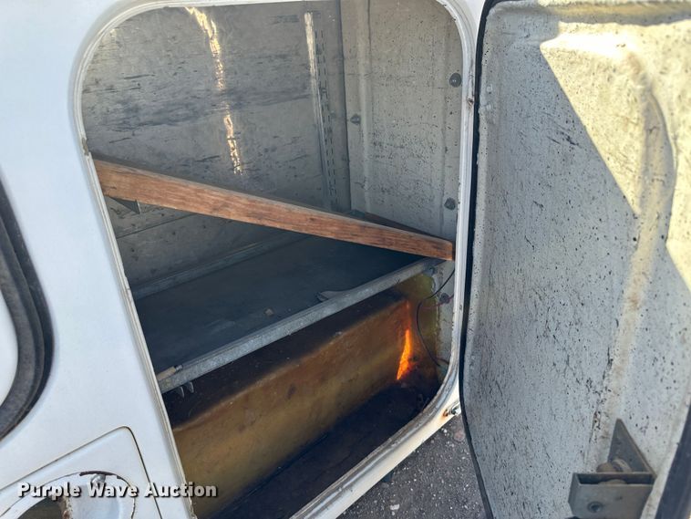 image for item KX9207 Utility bed