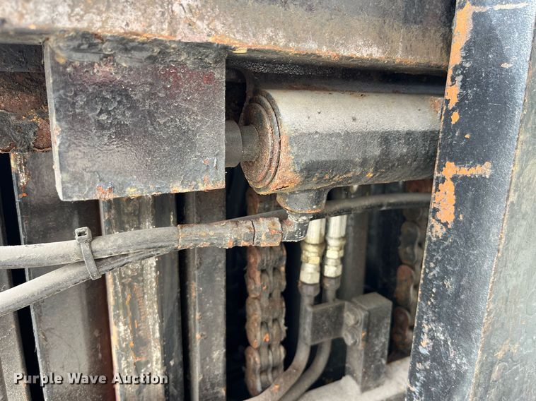 image for item LA9864 Toyota 5FGC30  forklift