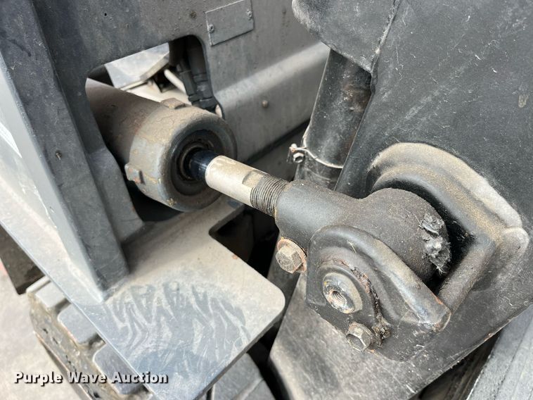 image for item LA9864 Toyota 5FGC30  forklift