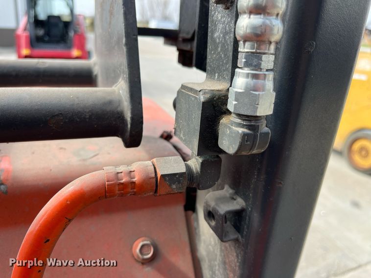 image for item LA9864 Toyota 5FGC30  forklift