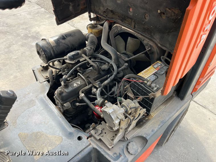 image for item LA9864 Toyota 5FGC30  forklift