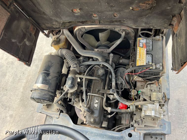 image for item LA9864 Toyota 5FGC30  forklift