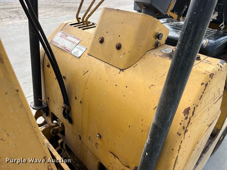 image for item LA9865 Caterpillar TC30  forklift