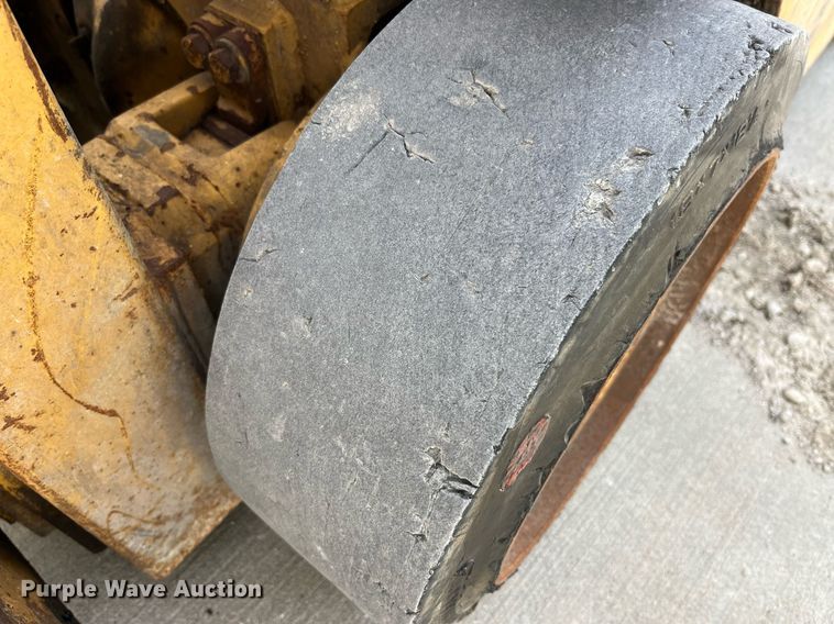 image for item LA9865 Caterpillar TC30  forklift