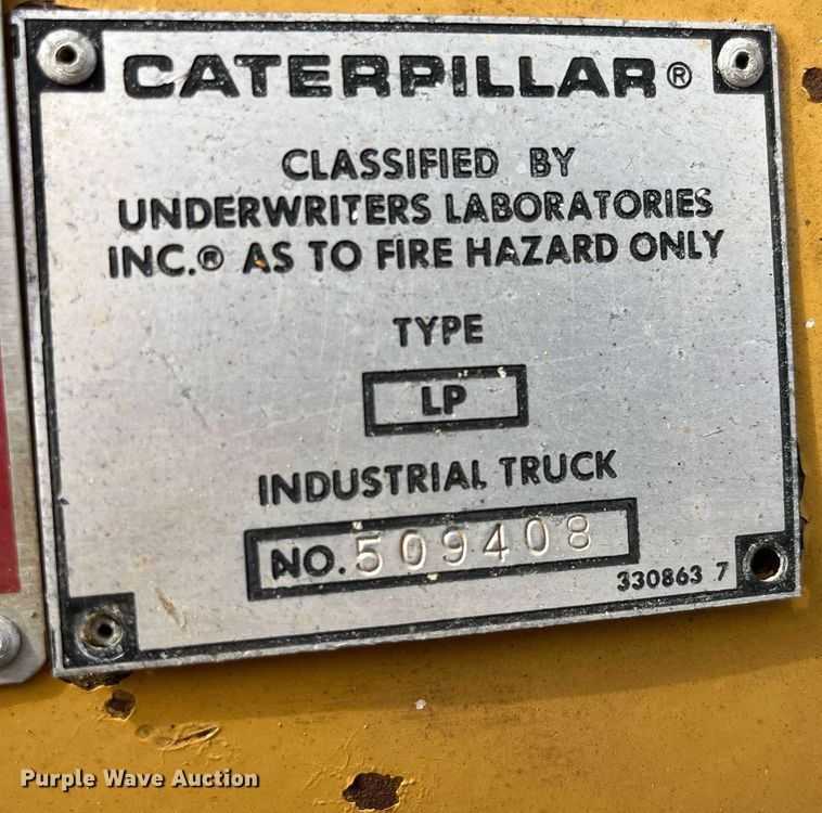 image for item LA9865 Caterpillar TC30  forklift