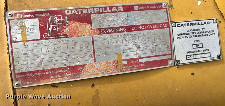 image for item LA9865 Caterpillar TC30  forklift