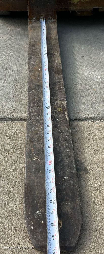 image for item LA9866 Clark 1641076  forklift