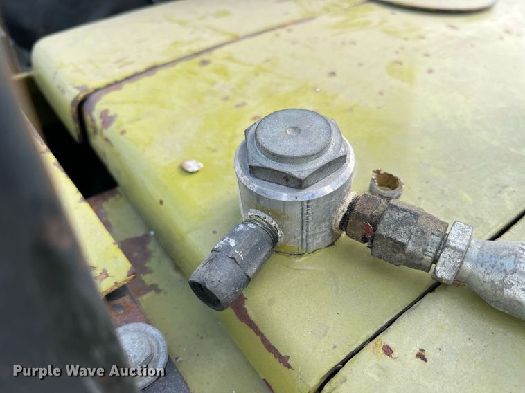 image for item LA9866 Clark 1641076  forklift