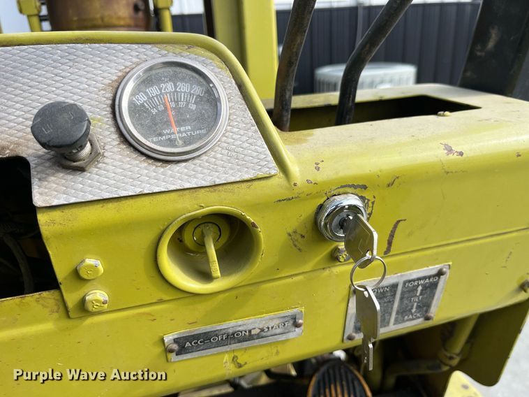 image for item LA9866 Clark 1641076  forklift