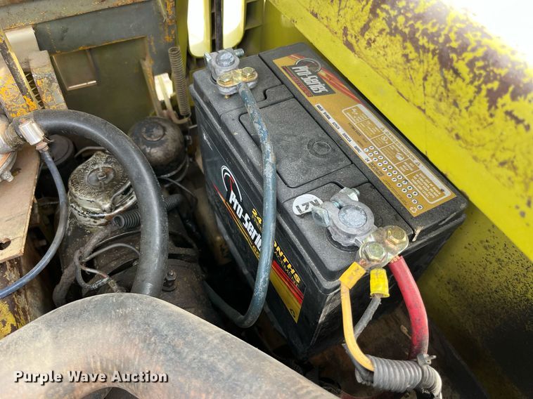 image for item LA9866 Clark 1641076  forklift